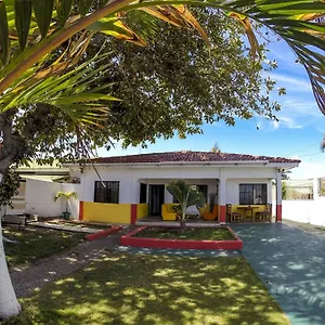 Hostel Sarie Bay, San Andres (San Andres and Providencia Islands)
